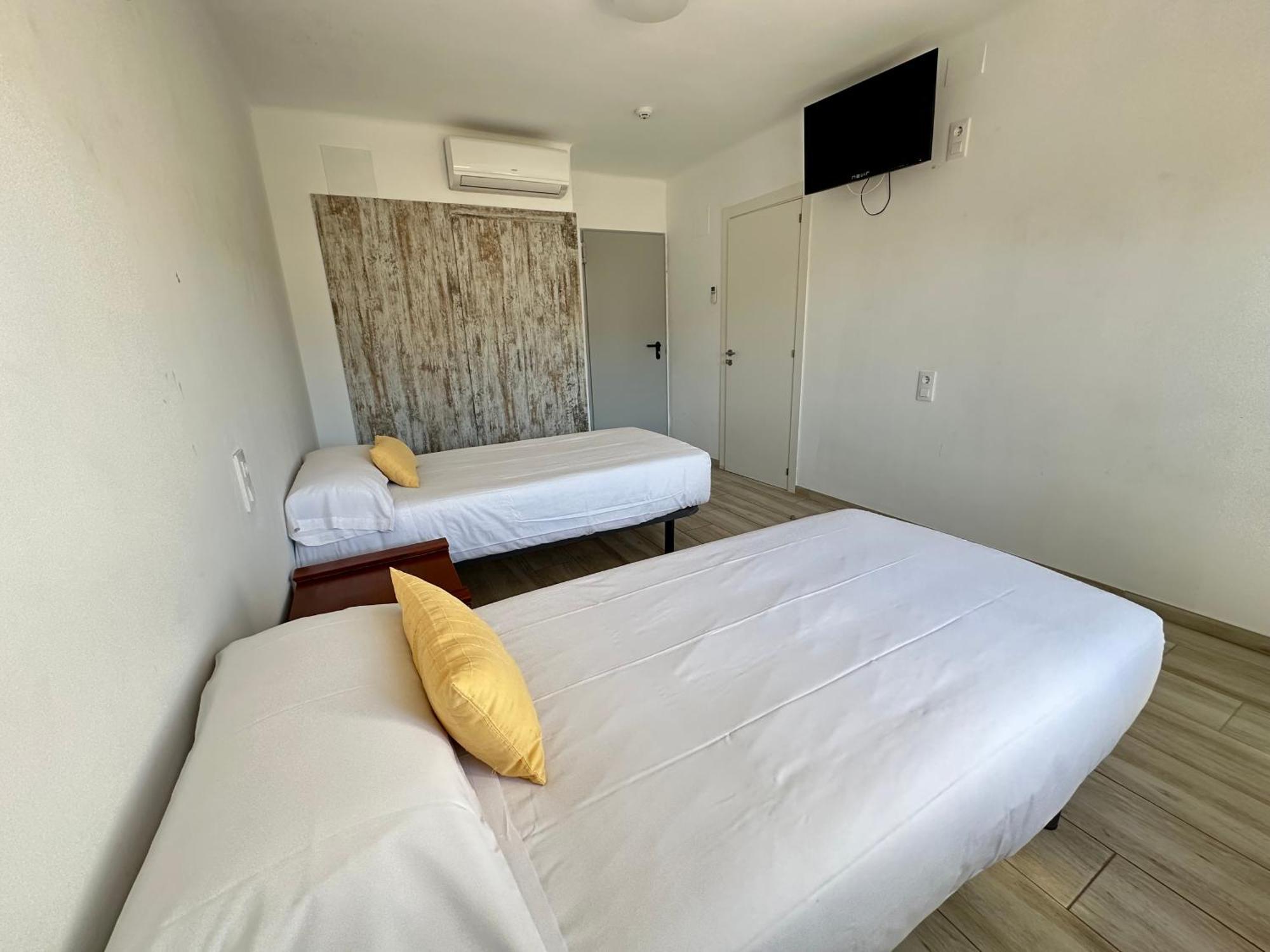 Agi Gloria Rooms Росес Екстериор снимка