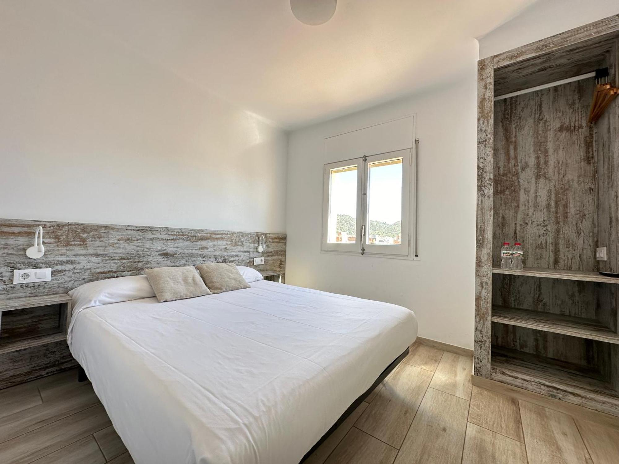 Agi Gloria Rooms Росес Екстериор снимка